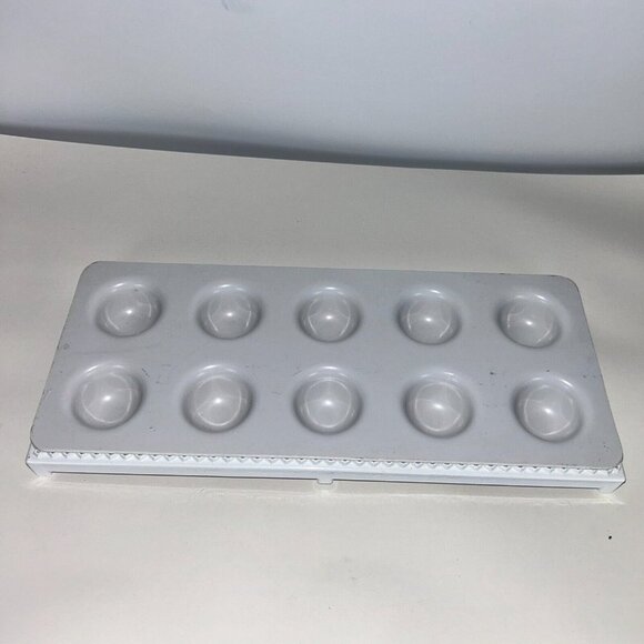 Vitantonio 10 Hole Large 2 1/2” Ravioli Maker Model 2383 Made In USA - Picture 2 of 6